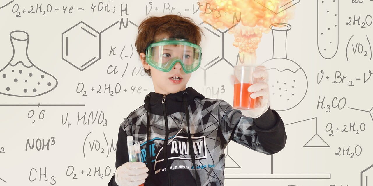 chemistry-g4a038edf4_1280