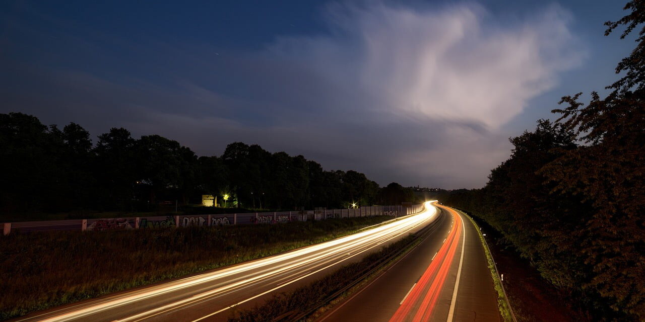 highway-2210346_1280